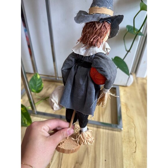 Rustic Scarecrow Figurine with Pumpkin - Picture 6 of 9